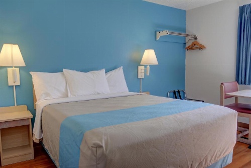 Motel 6-The Dalles, OR image 11