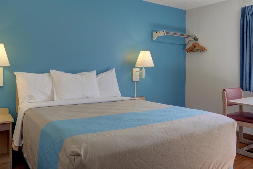 Motel 6-The Dalles, OR image 12