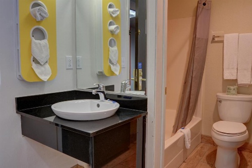 Motel 6-The Dalles, OR image 19