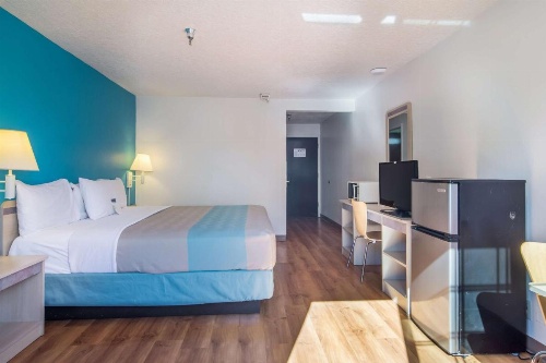 Motel 6-The Dalles, OR image 38