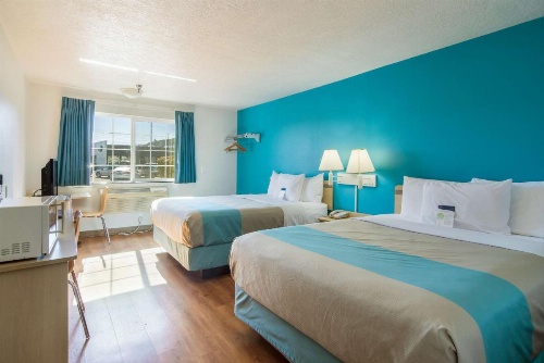 Motel 6-The Dalles, OR image 40