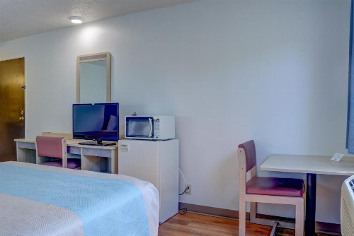 Motel 6-The Dalles, OR image 7